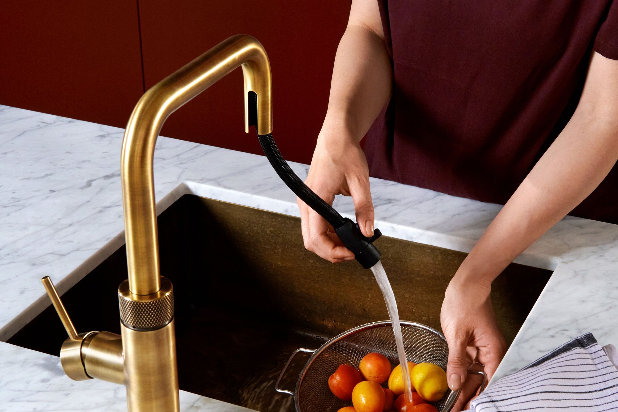 quooker-flex-square-messing-patina-kueche